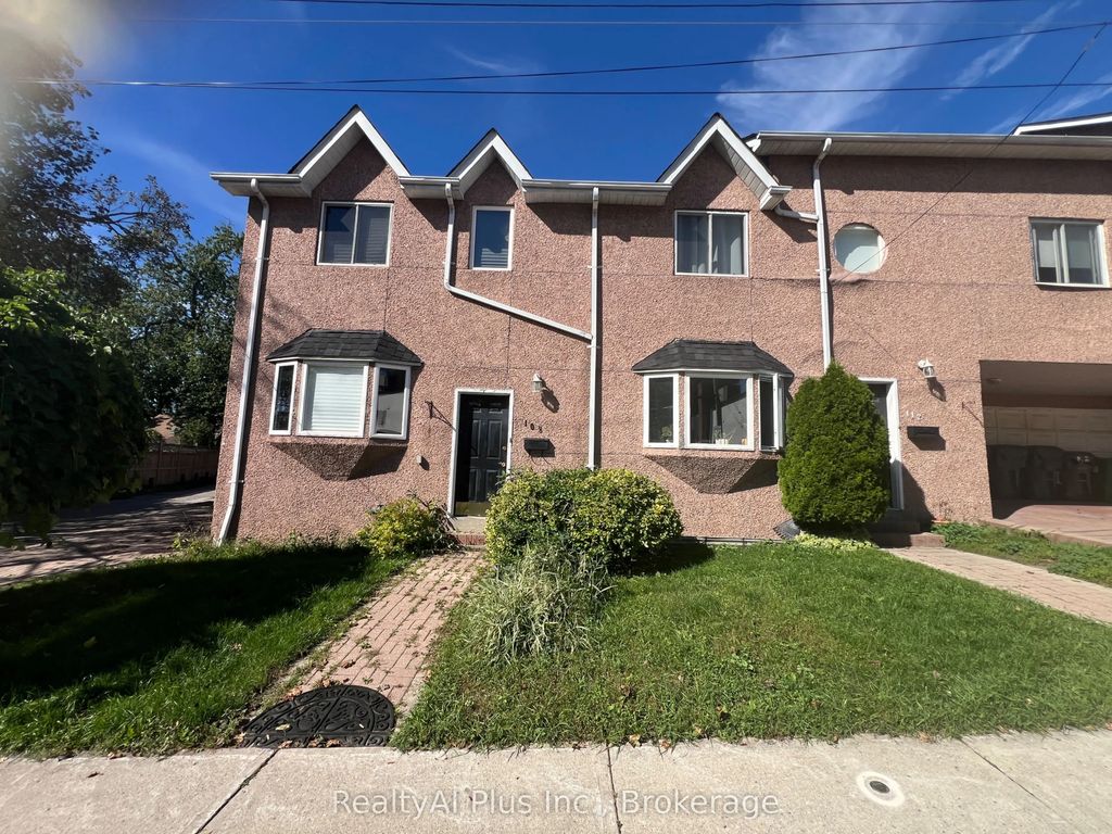 108 Kildonan Drive, Toronto E06
