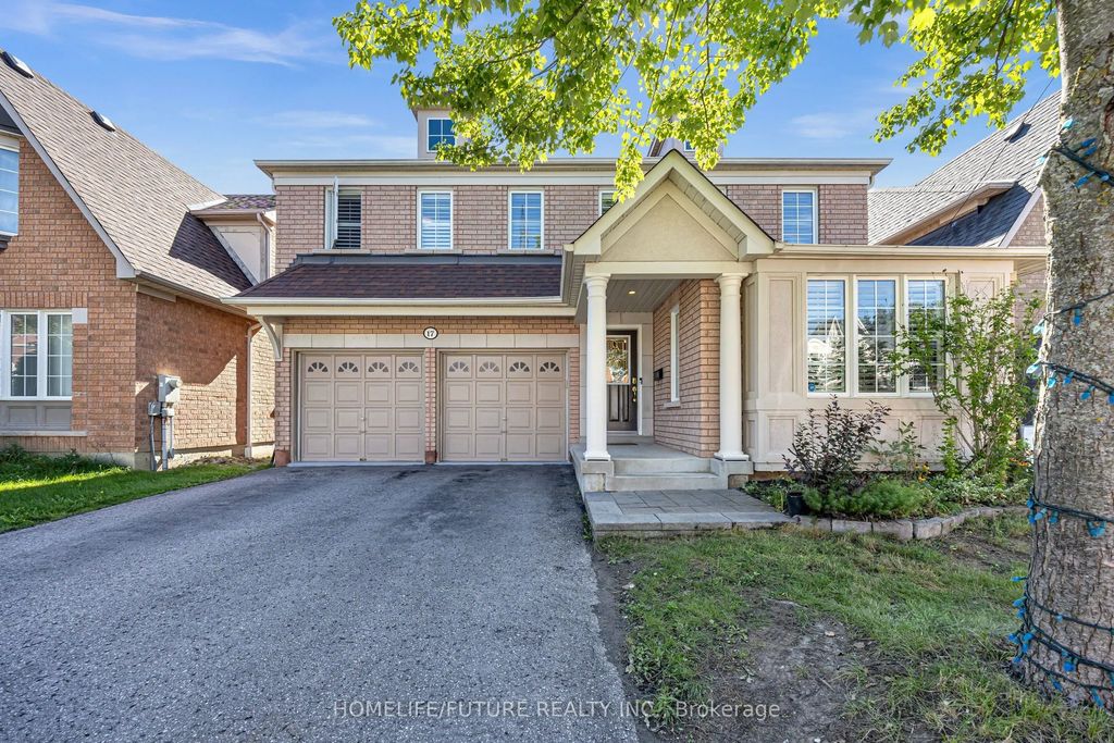 17 Grainger Crescent, Ajax