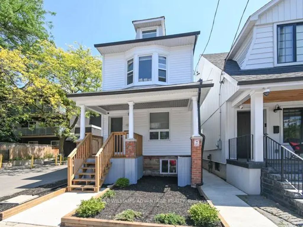 113 Woodbine Avenue Upper, Toronto E02