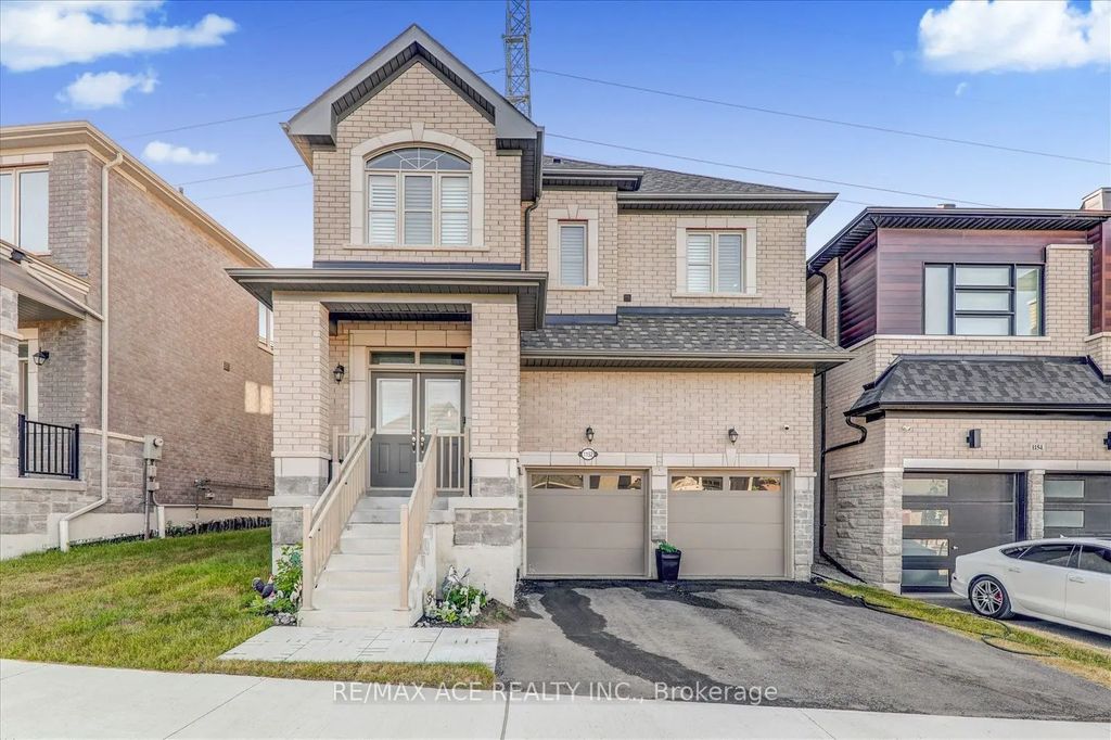 1152 Skyridge Boulevard, Pickering