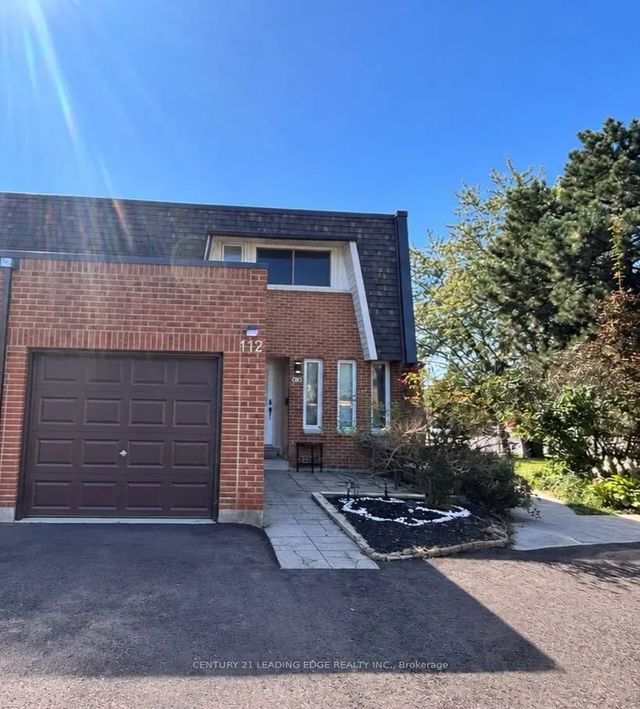 112 Deacon Lane, Ajax