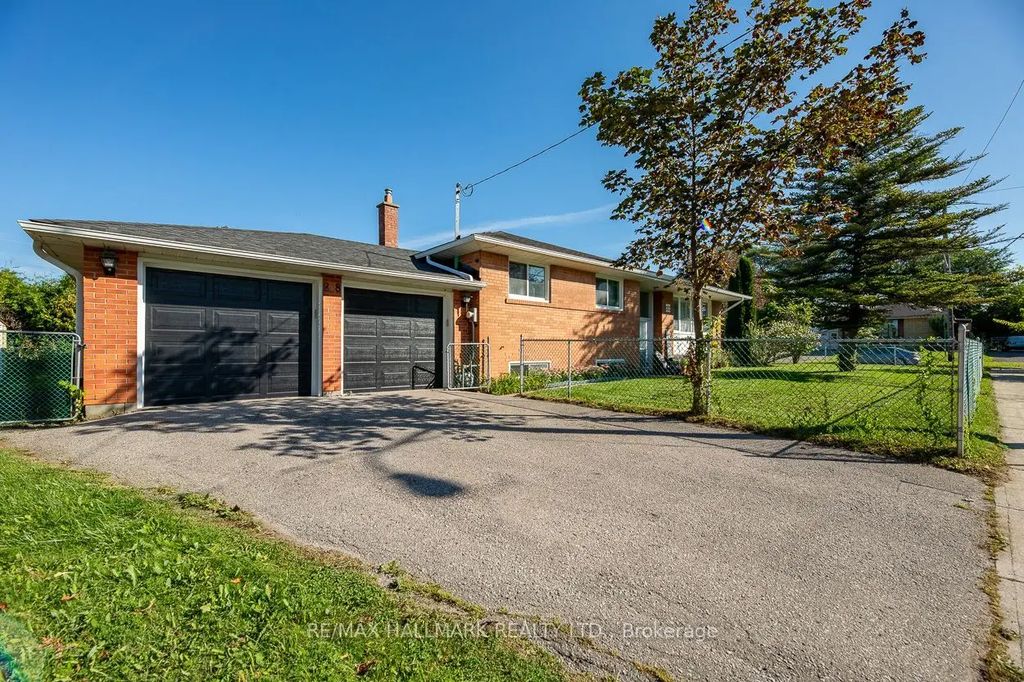 28 Fermoy Road, Toronto E08