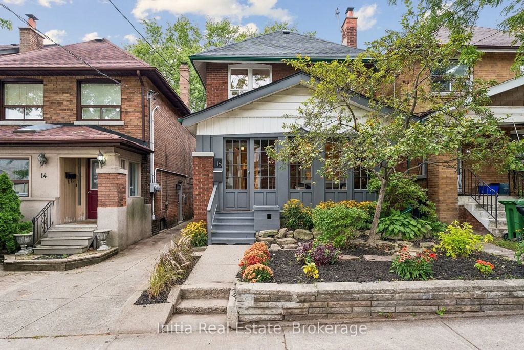 16 Glebemount Avenue, Toronto E03