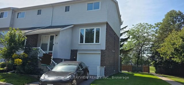303 Garden Street 13, Whitby