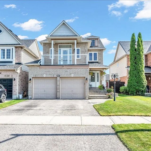 67 Hutton Place, Clarington