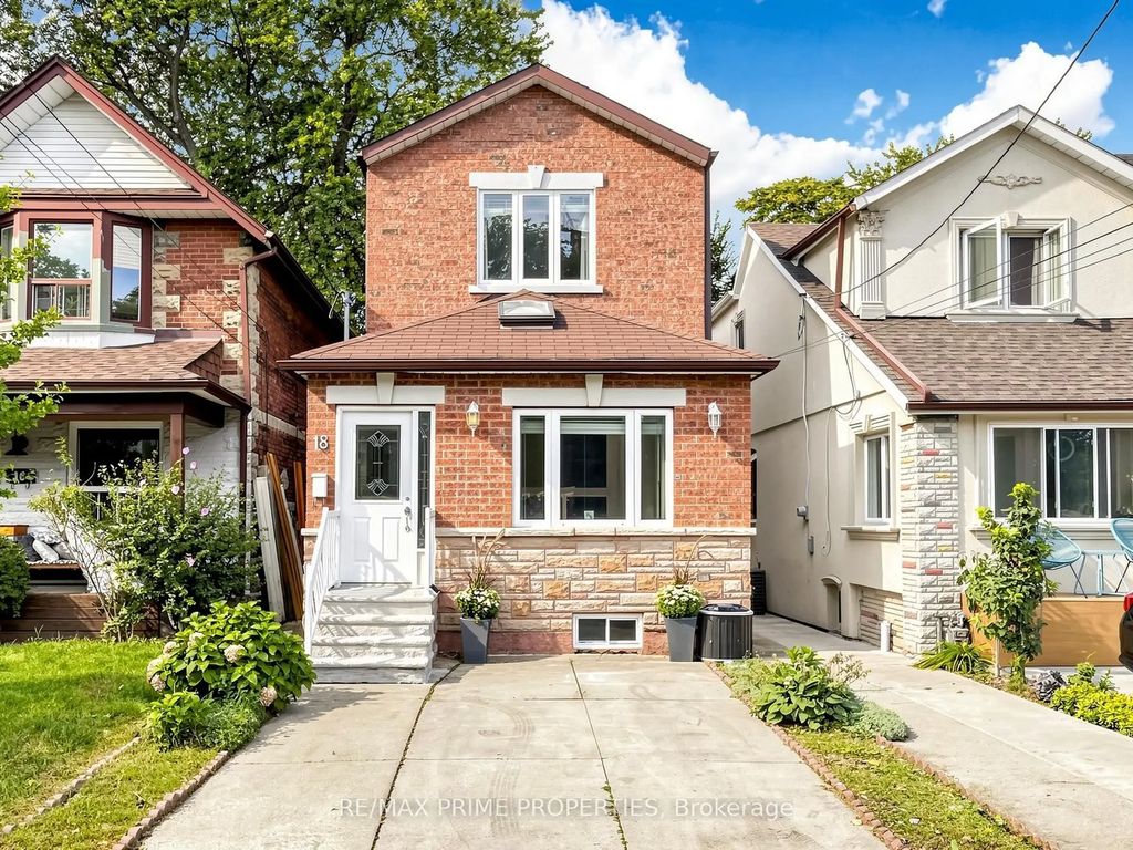 18 Dentonia Park Avenue S, Toronto E03
