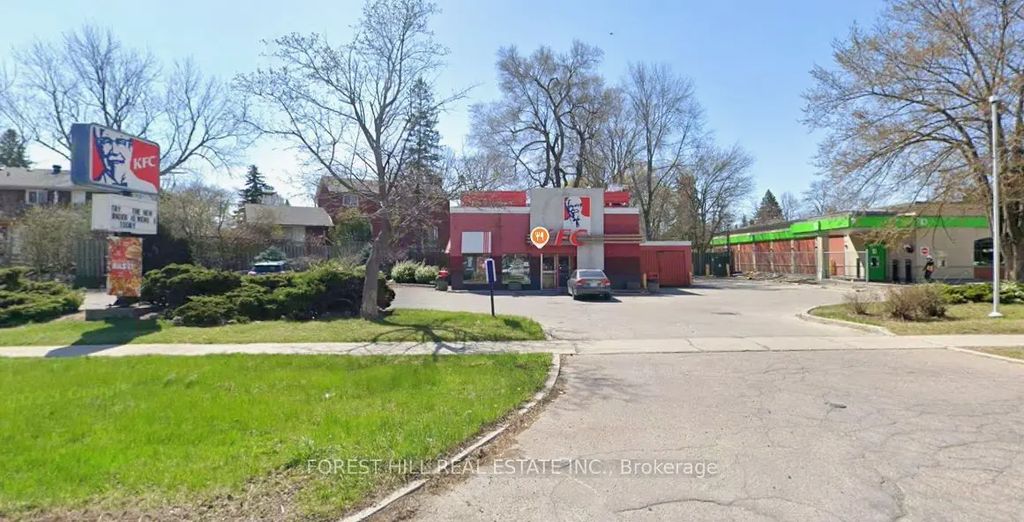 3495 Sheppard Avenue E, Toronto E05