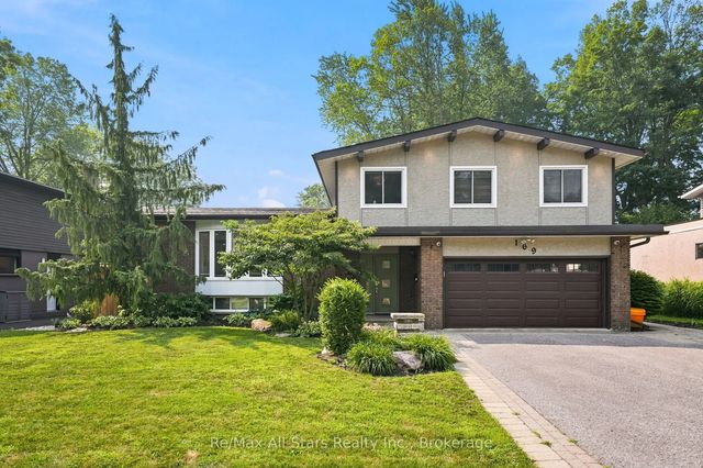 169 Marica Avenue, Oshawa