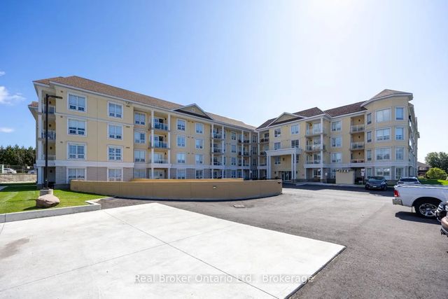 21 Brookhouse Drive 216, Clarington