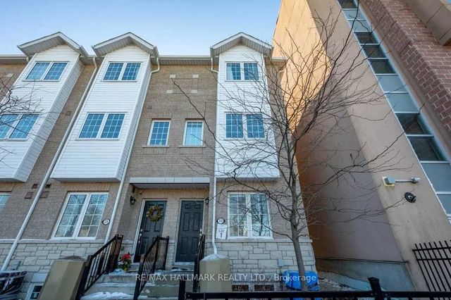3757a St Clair Avenue E, Toronto E08