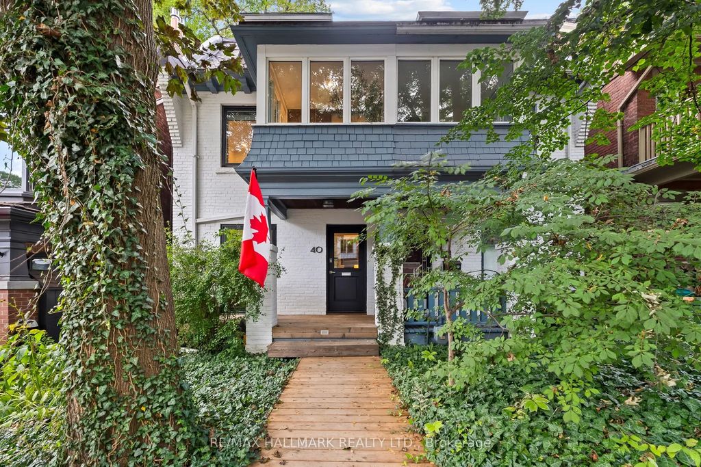 40 Fernwood Park Avenue, Toronto E02