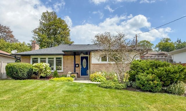 129 Keewatin Street N, Oshawa
