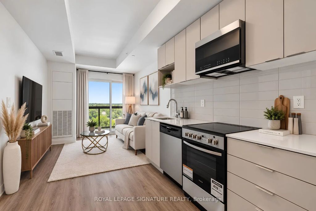 4569 Kingston Road 904, Toronto E10