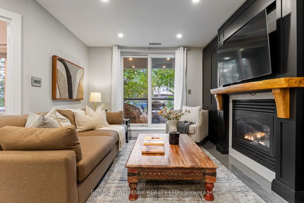 2365 Queen Street E 201, Toronto E02
