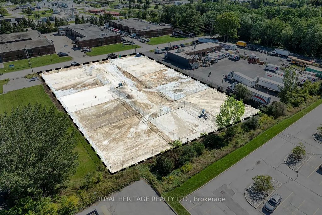 762 Mckay Road, Pickering