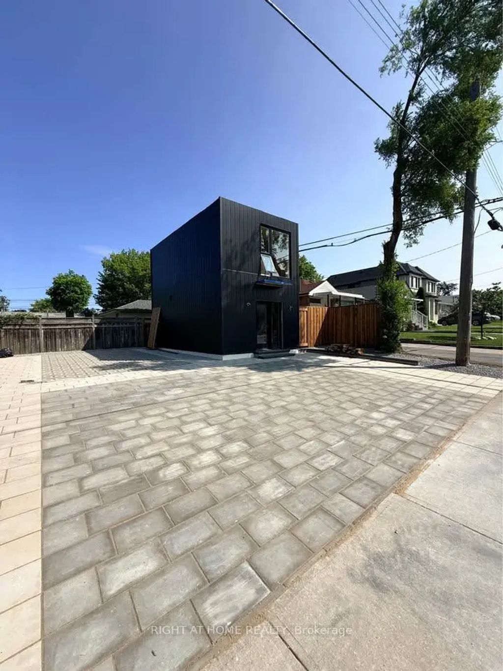113 Crocus Drive Garden, Toronto E04