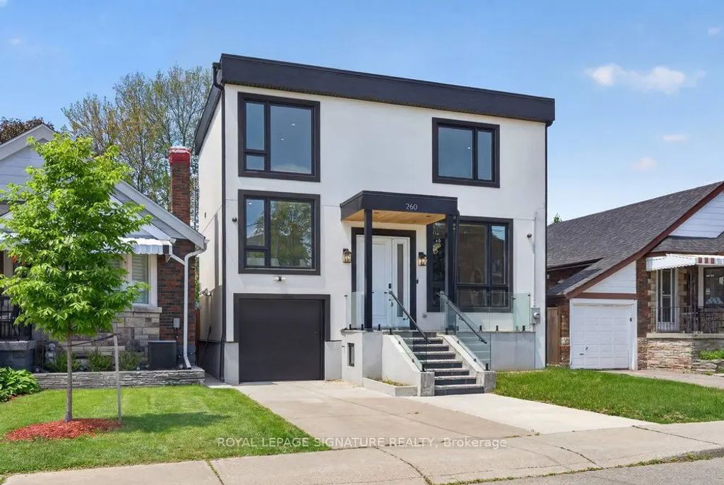 260 Dewhurst Boulevard N, Toronto E03