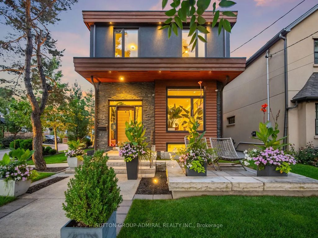 39 Red Deer Avenue, Toronto E06