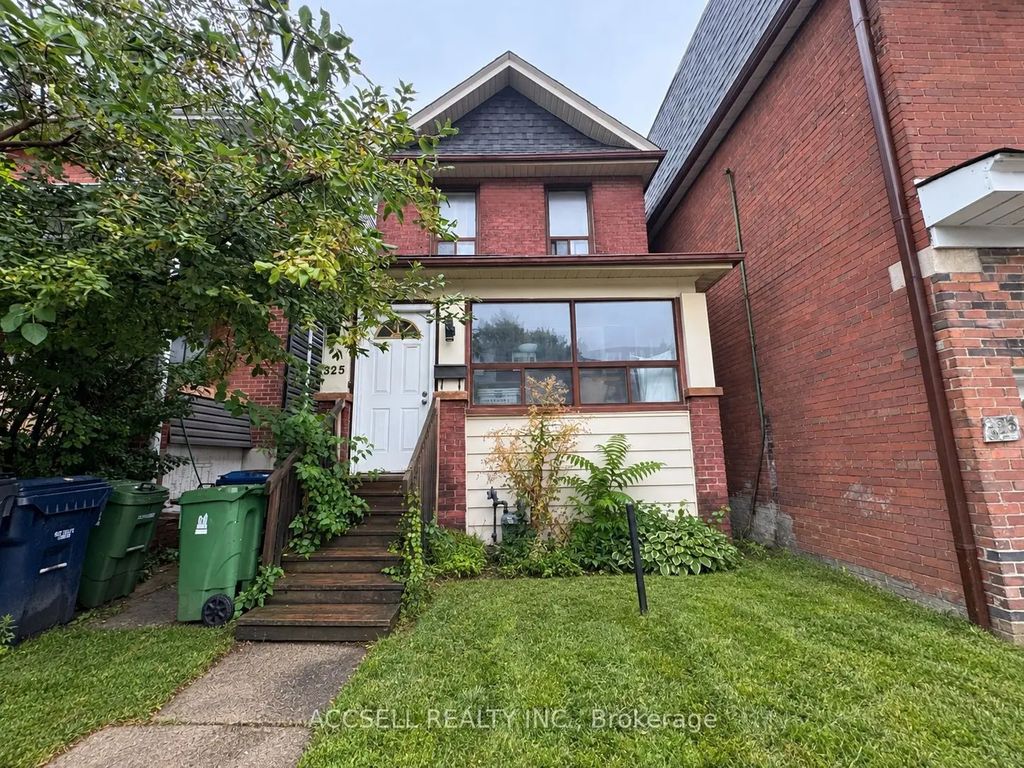 325 Greenwood Avenue, Toronto E01