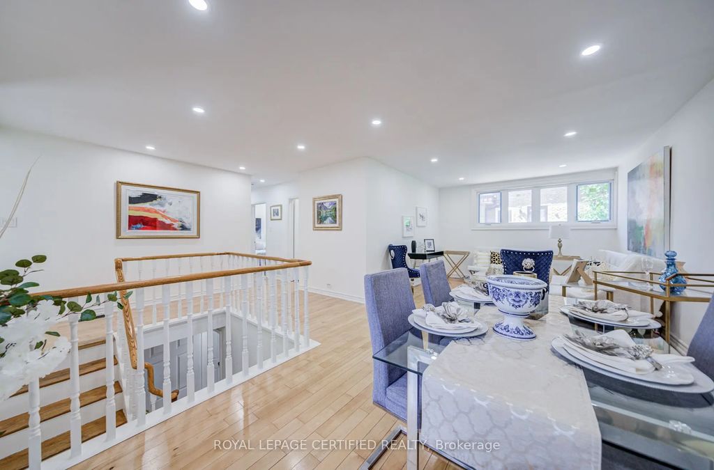 79 Samson Crescent, Toronto E09