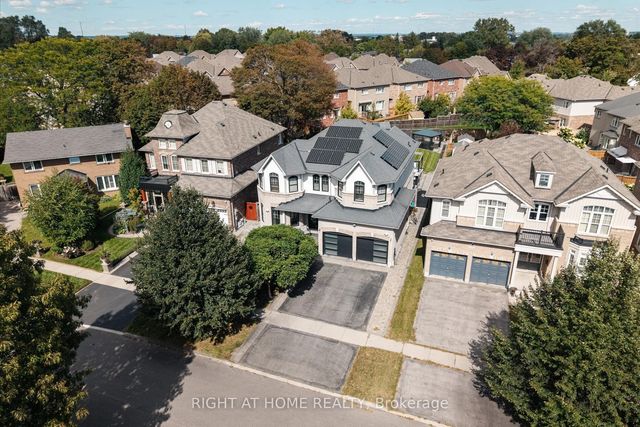 66 Rideout Street, Ajax