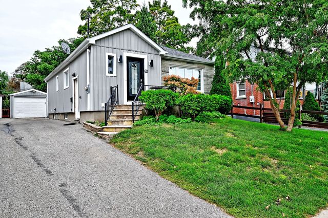 62 Wilson Road S, Oshawa