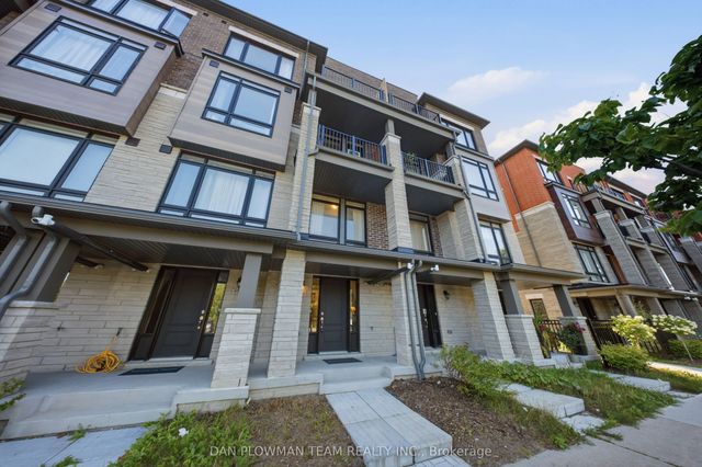 484 Salem Road S, Ajax
