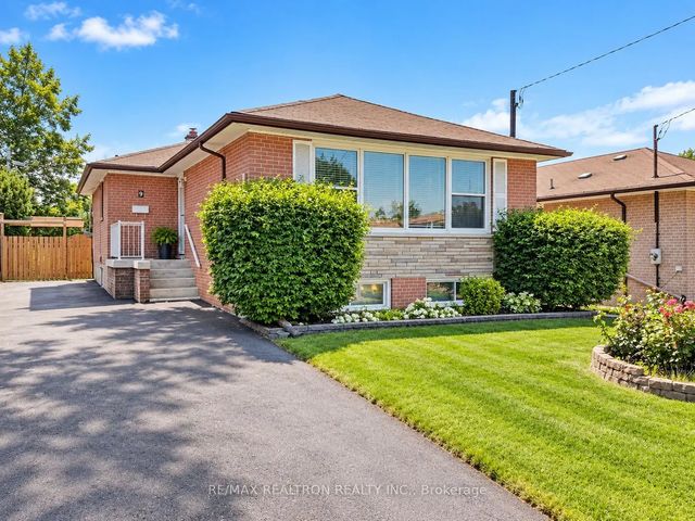 9 Stanwell Drive, Toronto E09