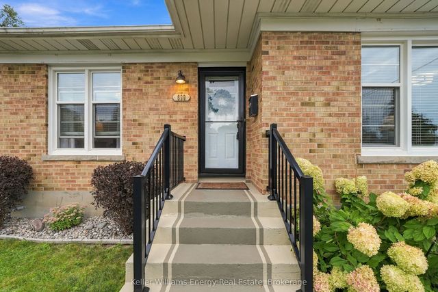 699 Grierson Street, Oshawa