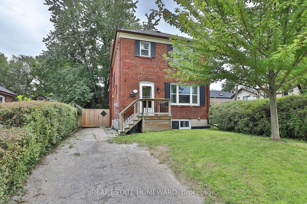 1 Pinegrove Avenue, Toronto E06