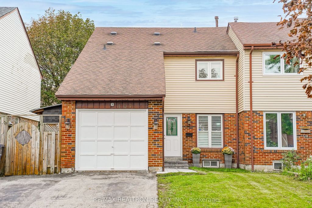 107 Purvis Crescent, Toronto E11