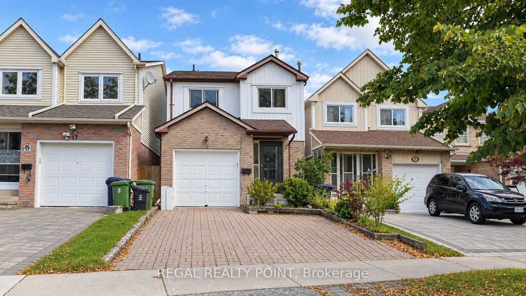 15 Becca Hall Trail, Toronto E07
