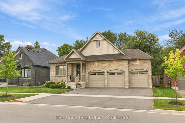 372 Northglen Boulevard, Clarington
