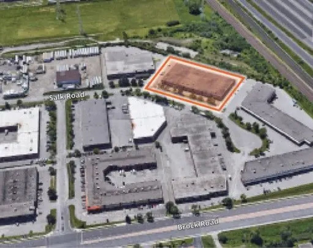 1060 Salk Road 7, Pickering