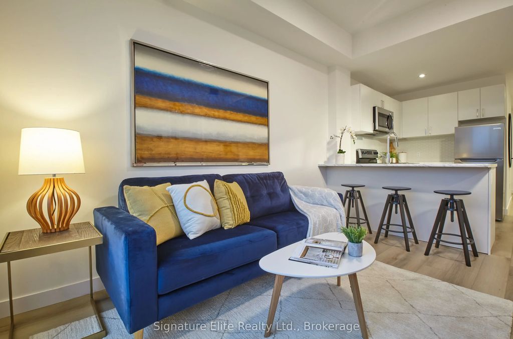 2382 Kingston Road 505, Toronto E06
