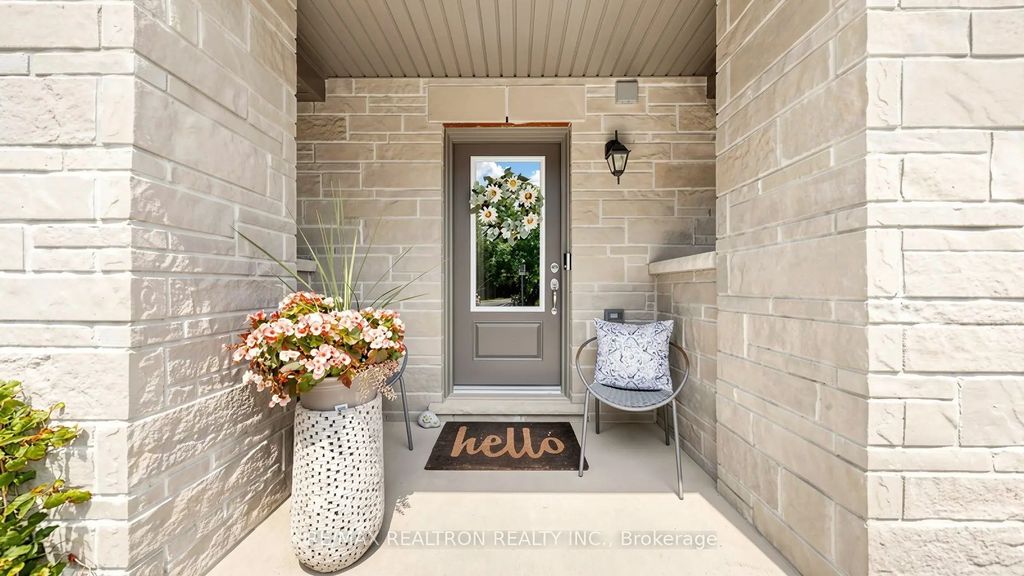 1956 Altona Road 19, Pickering