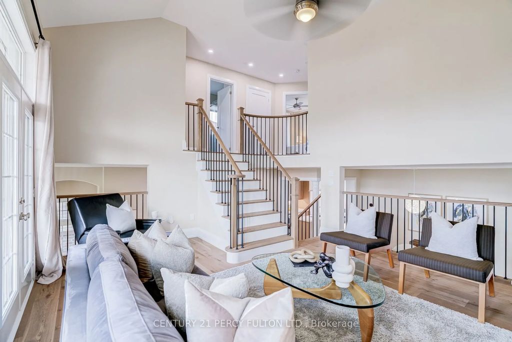 1825 Parkhurst Crescent, Pickering