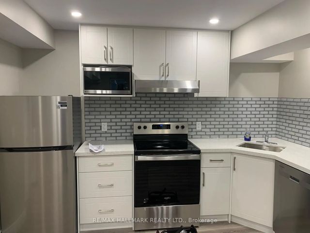 58 Jevons Drive Lower, Ajax