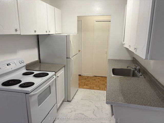 1765 Lawrence Avenue E 106, Toronto E04