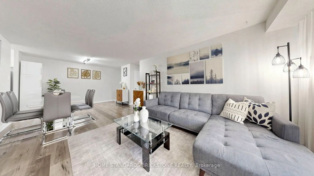 99 Blackwell Avenue 211, Toronto E11