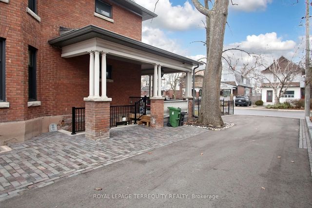 354 Main Street Bsmt, Toronto E03