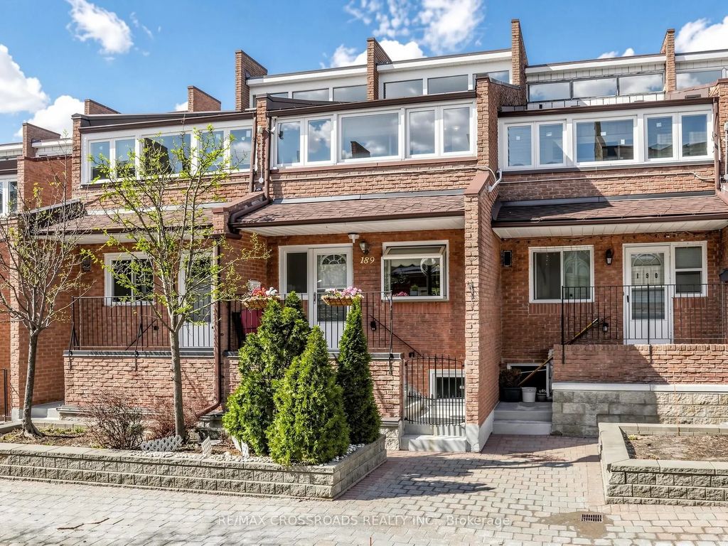 50 Scarborough Golf Club Road 189, Toronto E08
