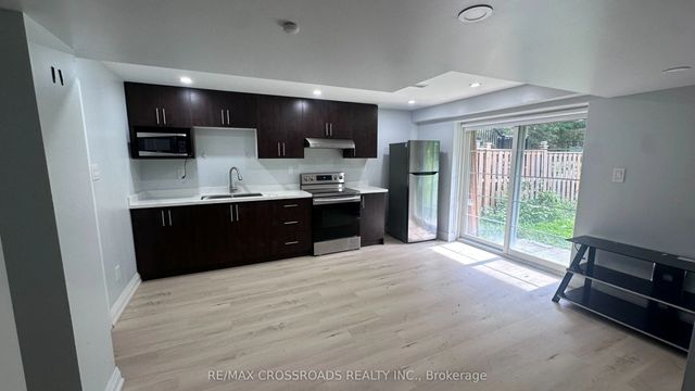 2388 Dress Circle Crescent Basement Apartment, Oshawa