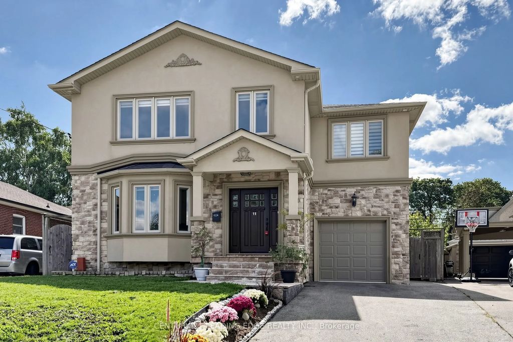 11 Bellvare Crescent, Toronto E04
