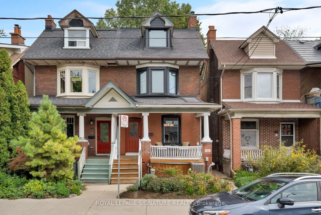 23 Greenwood Avenue, Toronto E01