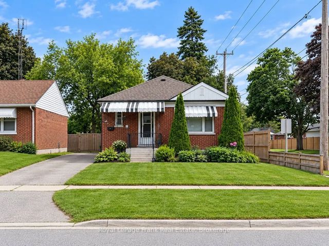 337 Cadillac Avenue S, Oshawa