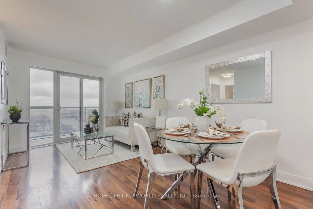 125 Village Green Square 3211, Toronto E07