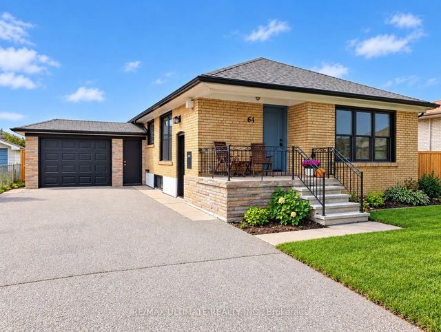 64 Hart Avenue, Toronto E04