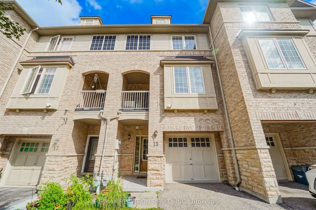 15 Blunden Road, Ajax