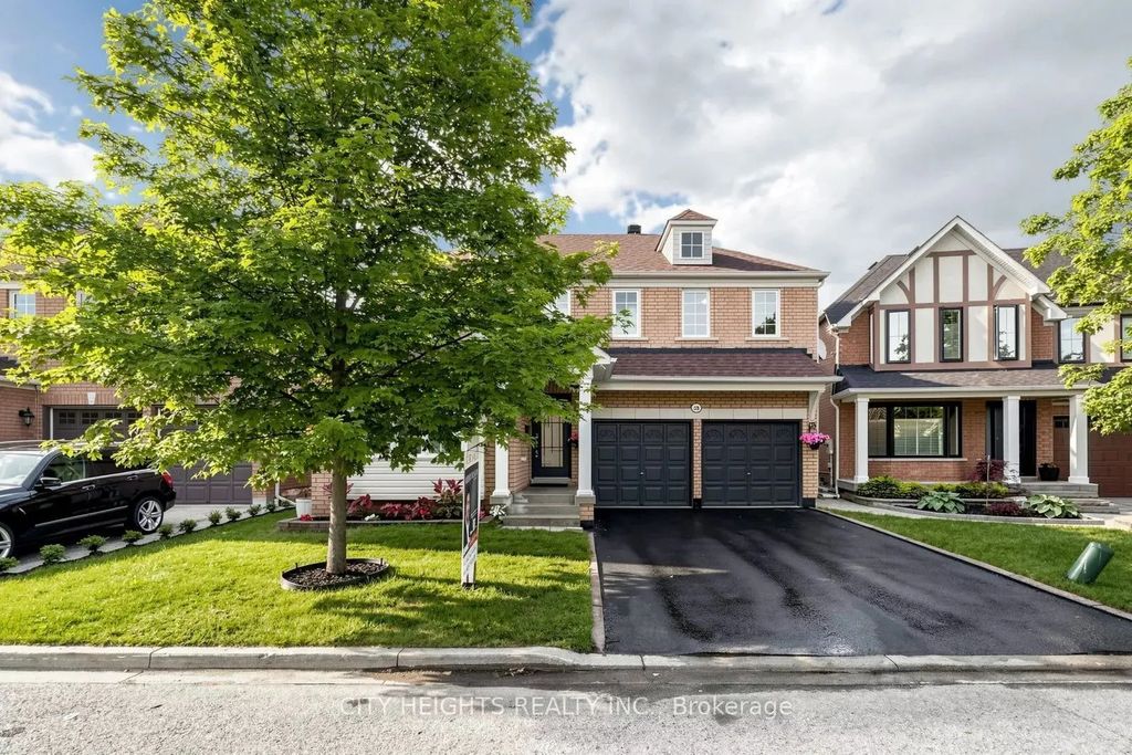 58 Bradbury Crescent Upper, Ajax